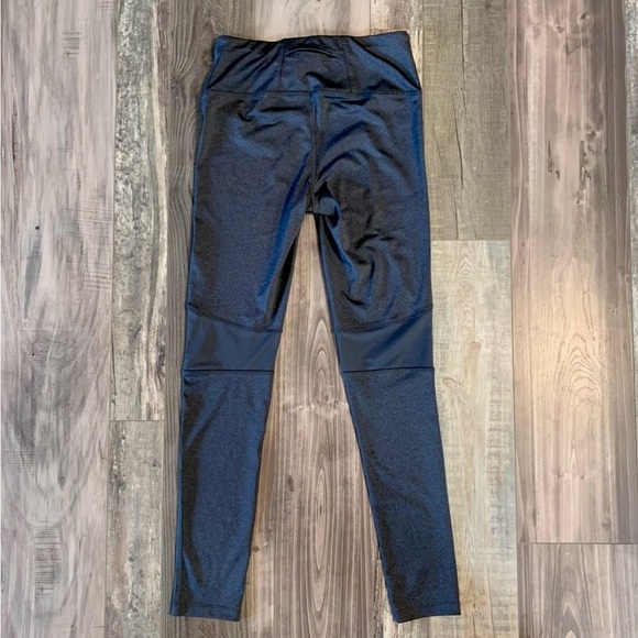 ASICS Womens Workout Leggings Small Charcoal Gray Mesh Panels Reflective Strips - Picture 2 of 7